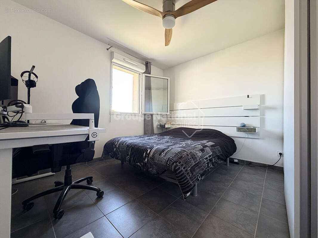 Appartement à CHATEAUNEUF-LES-MARTIGUES