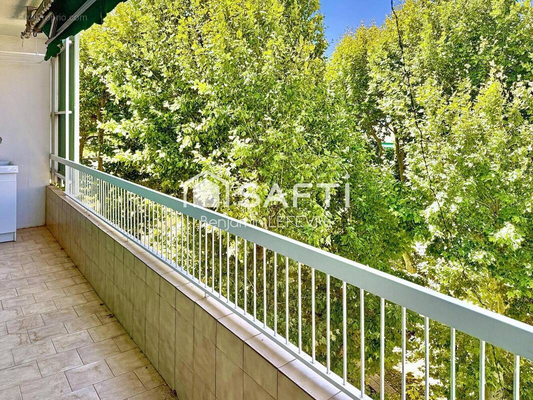 Photo 1 - Appartement à MARSEILLE-13E
