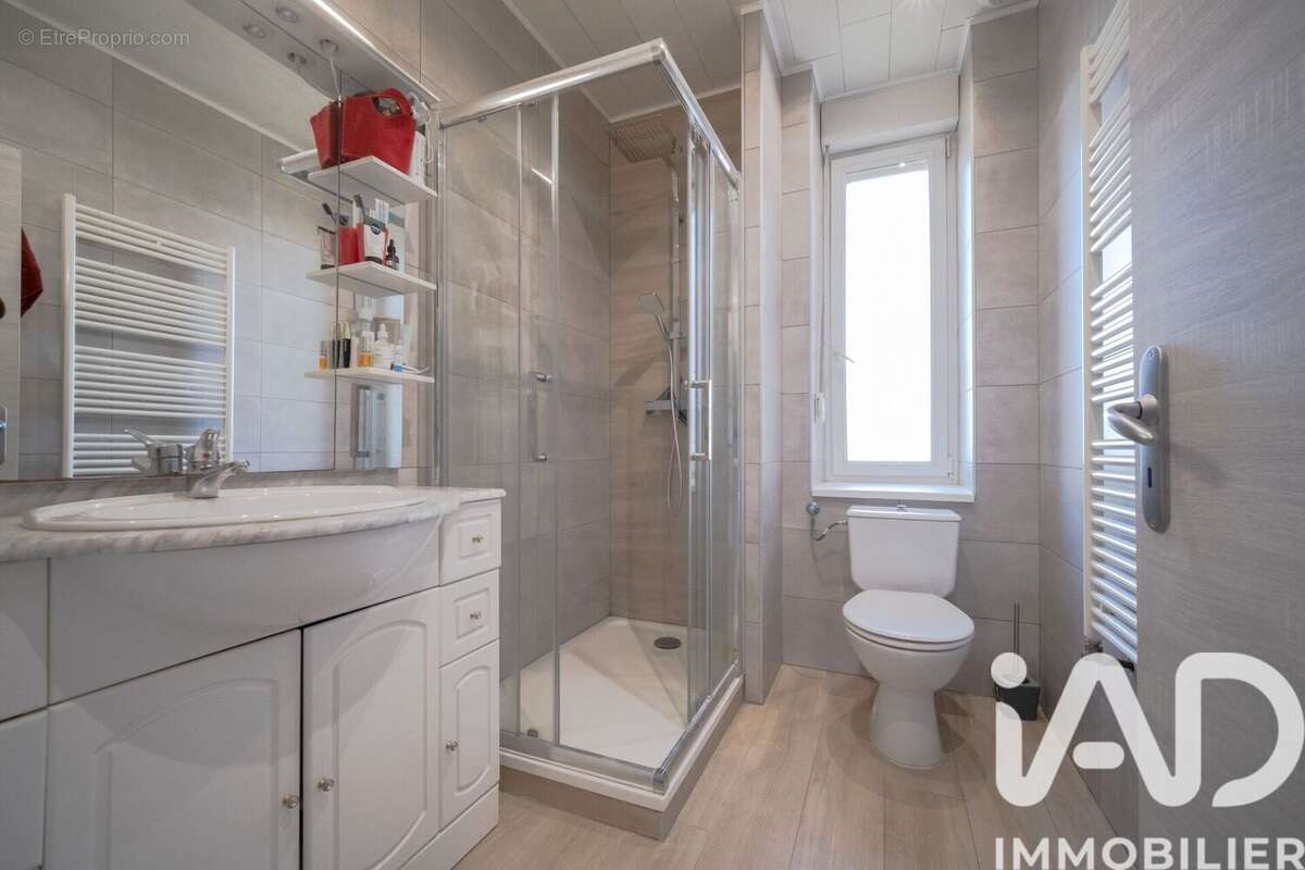 Photo 5 - Appartement à SAINT-PRIVAT-LA-MONTAGNE