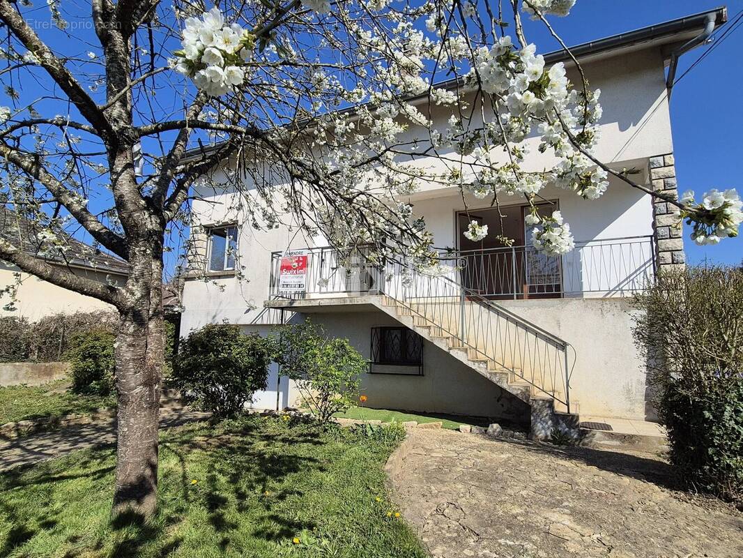 Maison à ORCHAMPS