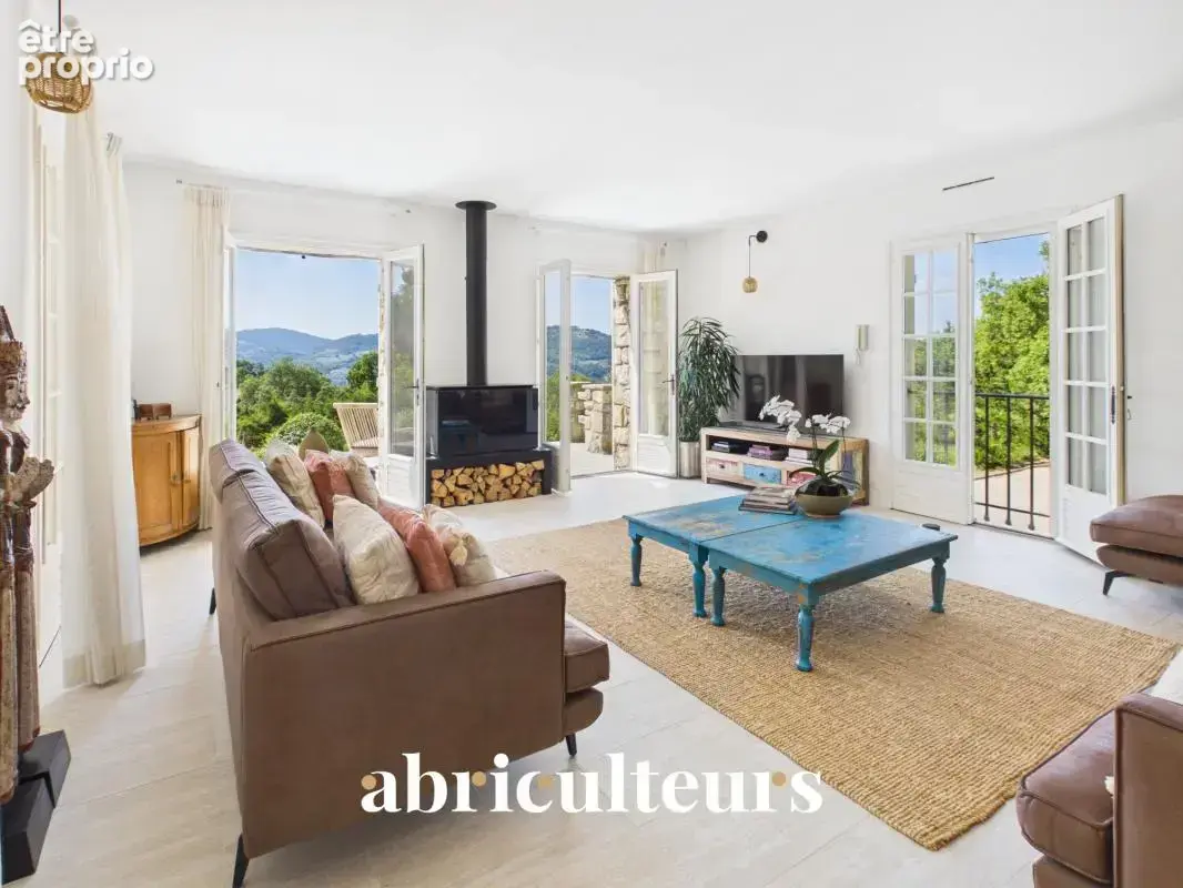 Peymeinade – Bastide provençale de 345 m² avec vue panoramique - photo 7