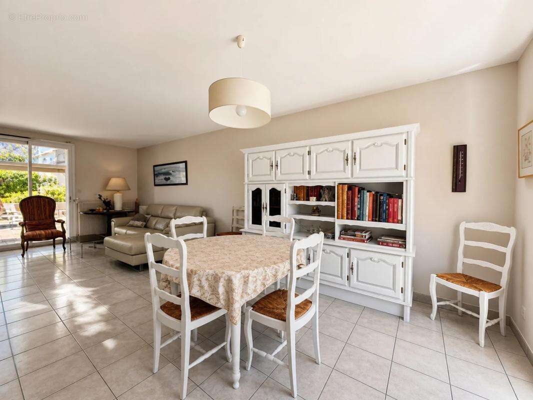 Maison de 6 pièces de 125 m² à Cholet - photo 5