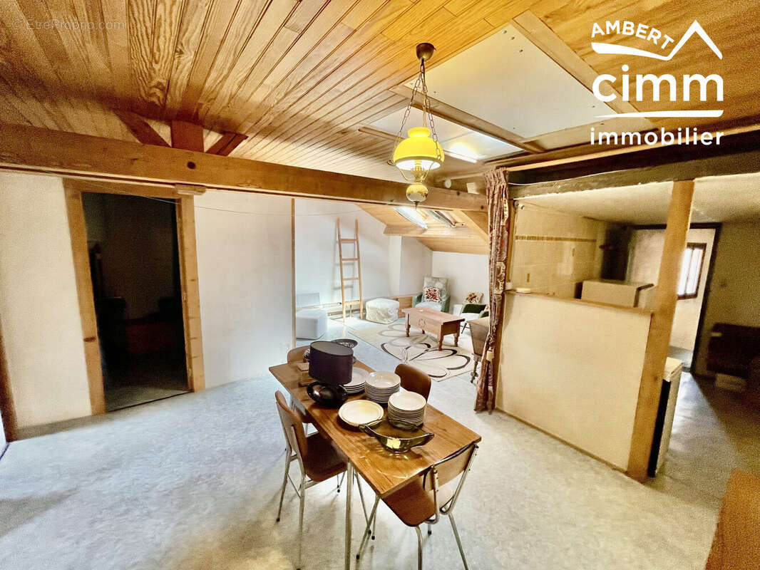 Appartement à AMBERT