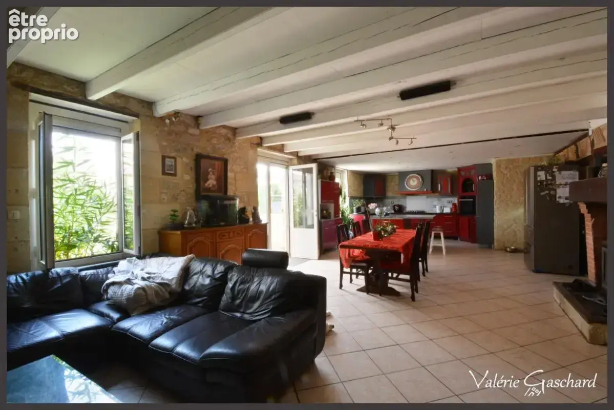 Maison en pierre de caractère (235 m²) – Dépendances, Jardin & Piscine à  SAINT ANTOINE DE BREUILH (24) - photo 34