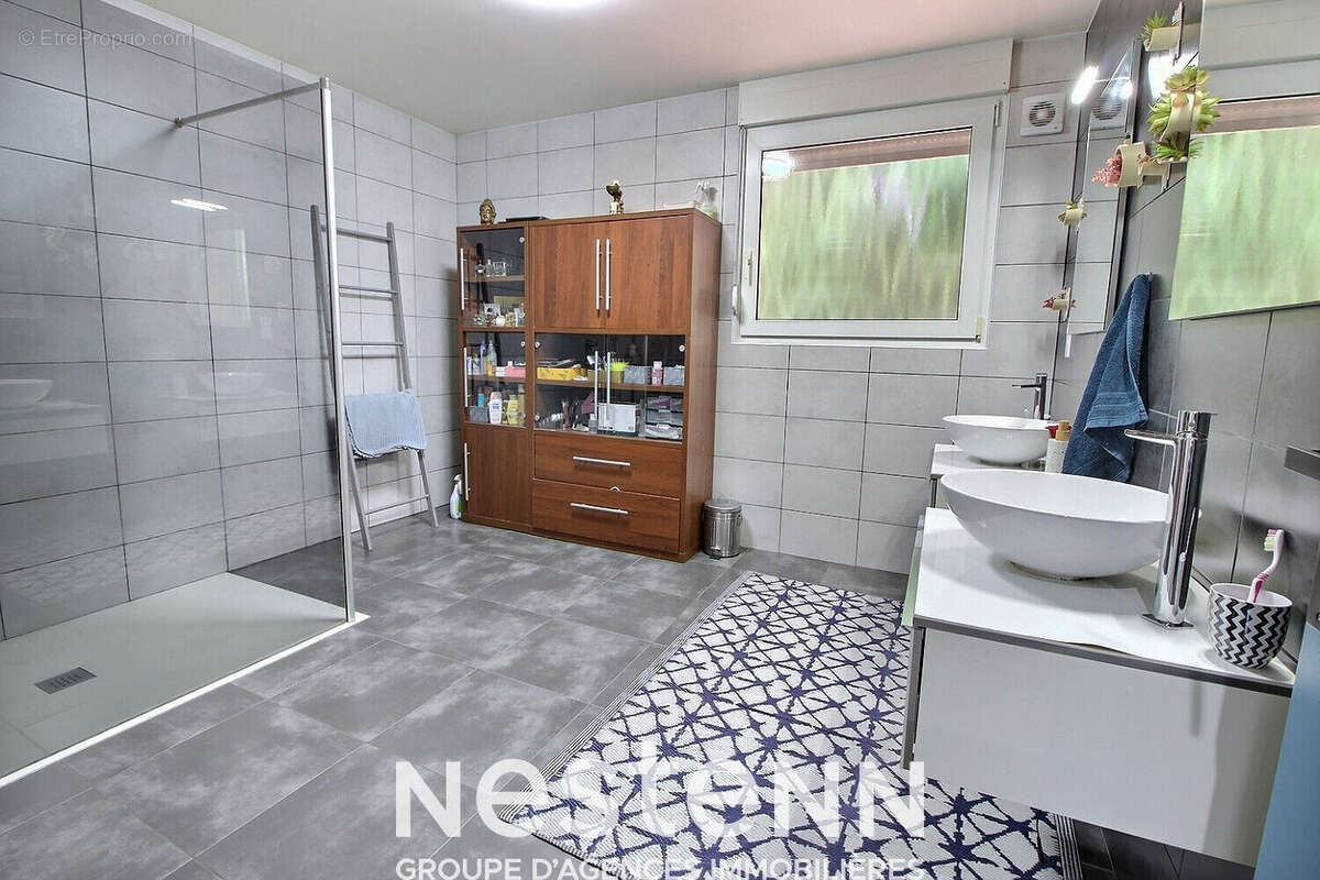 Maison individuelle - Porcelette - rue calme - piscine chauffée - terrasse - garage 2 voitures - photo 10