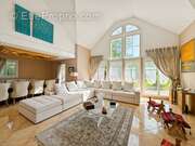 Maison à MONTEVRAIN