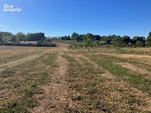 Terrain à construire à Veyrignac - 5300m2 - photo 4