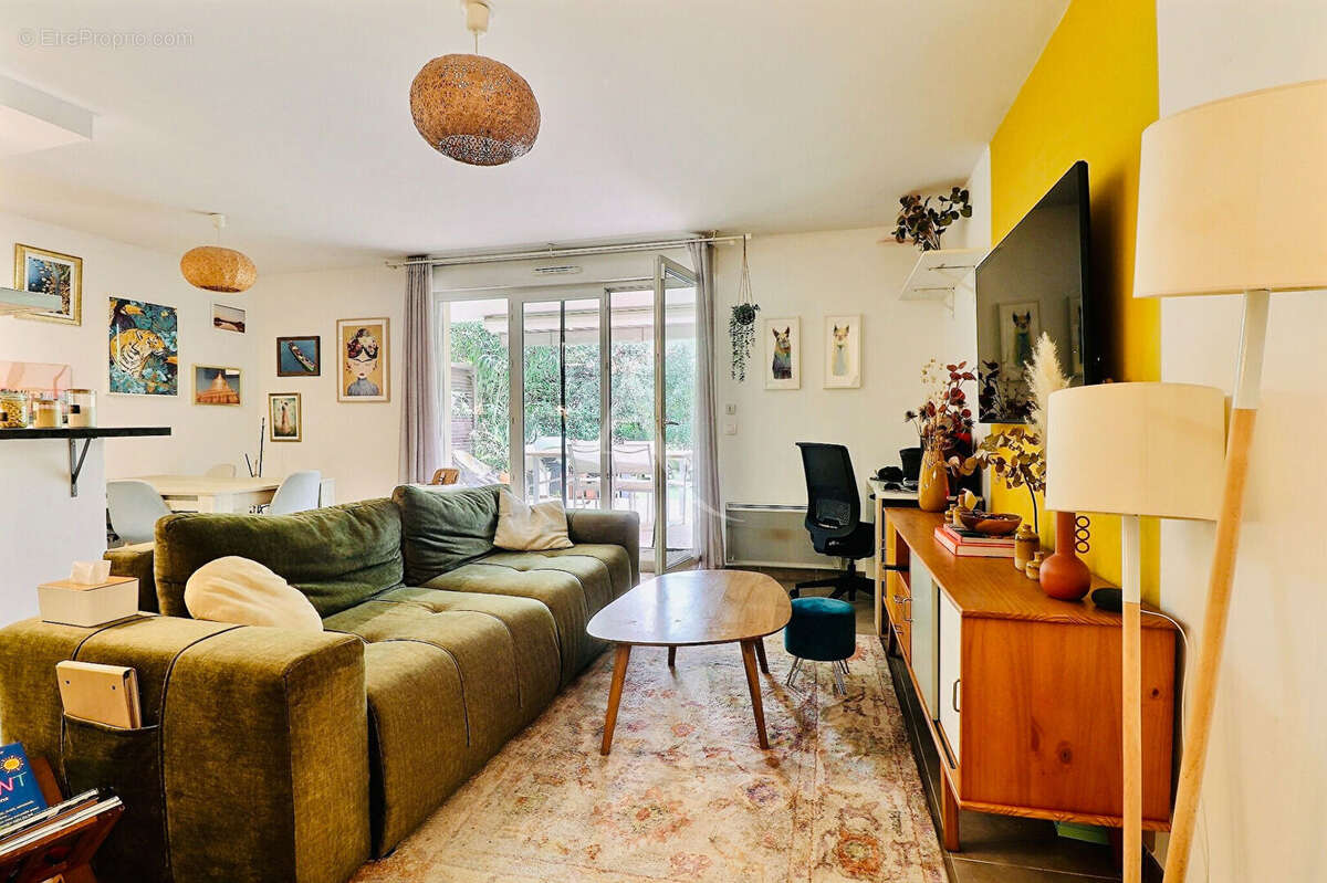 Appartement à MARSEILLE-12E