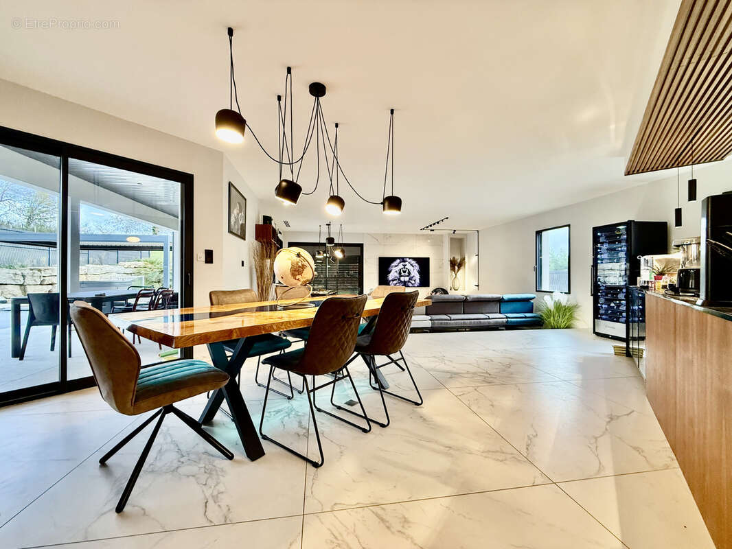 Maison à SAINT-CHEF