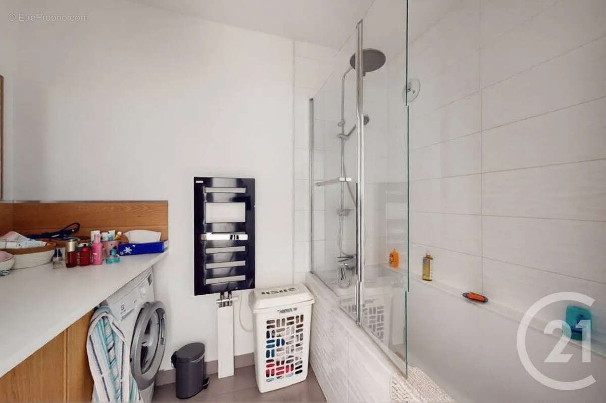 Appartement à IVRY-SUR-SEINE