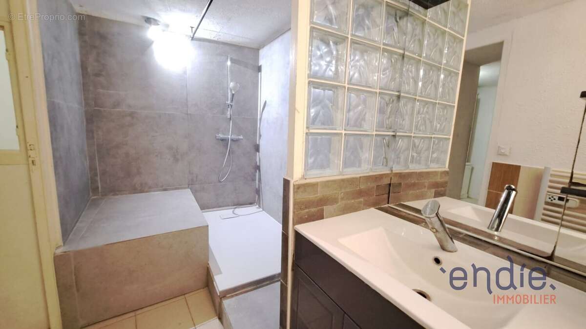 Appartement à LORGUES