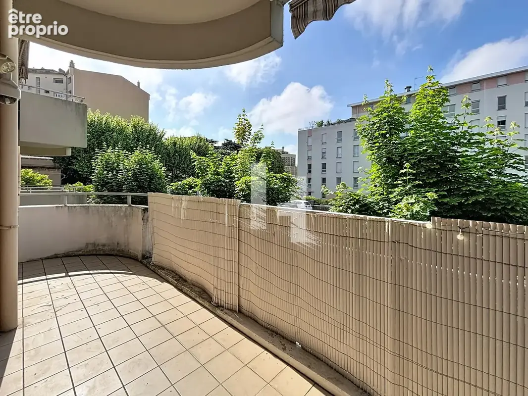 4 pièces 98m2 - balcon  8m2 - photo 2