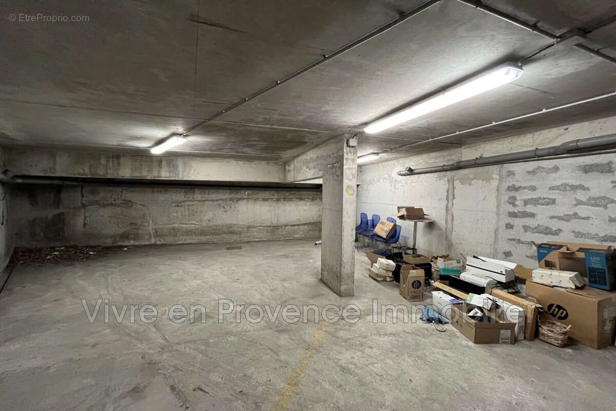 Commerce à La Trinite  - photo 8