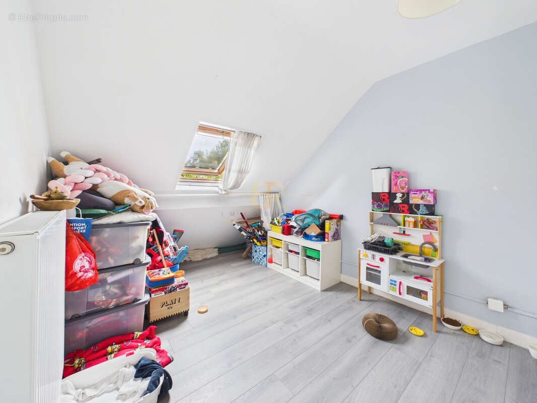 Rue de la Meunerie / Maison familiale / 5 chambres / Jardin - photo 11