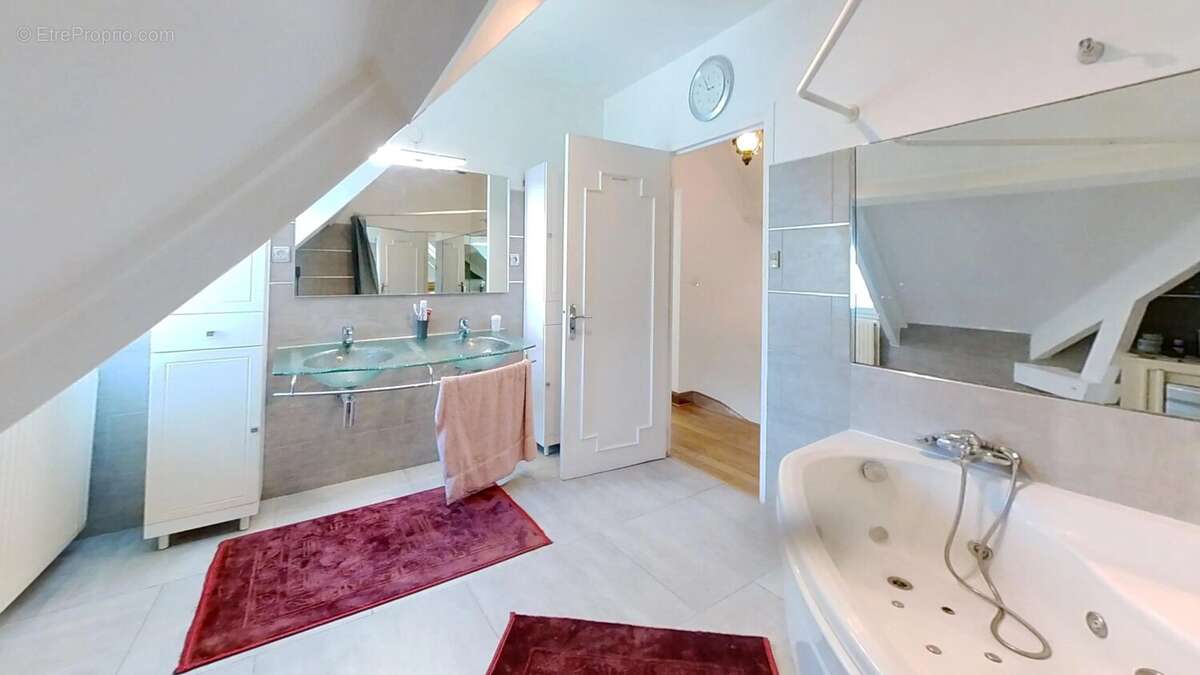 Maison à CHELLES