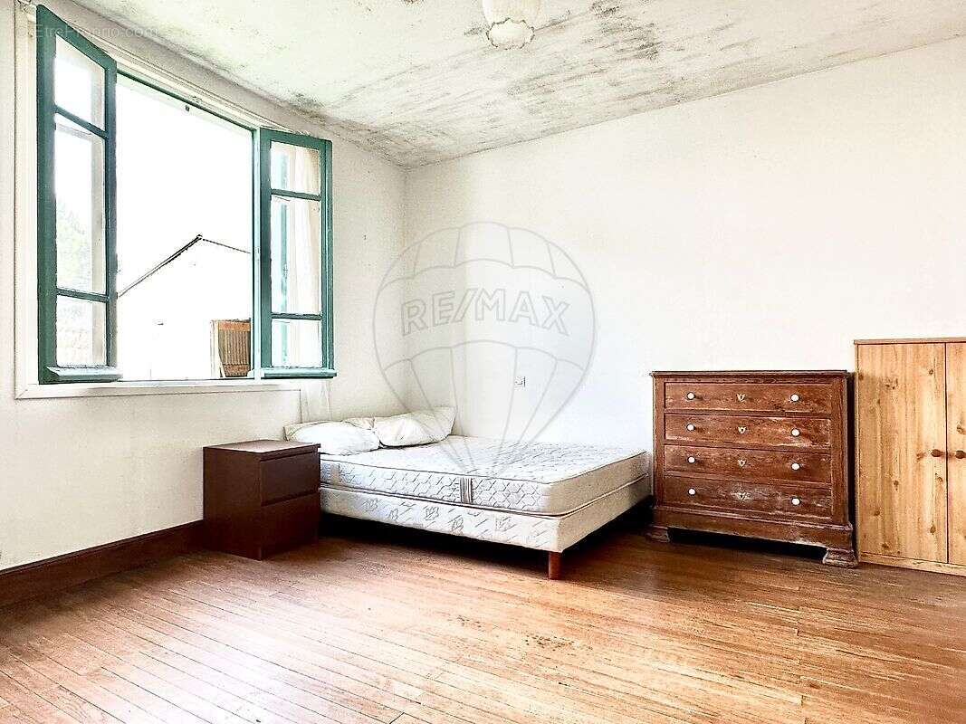 Maison à LES MATHES