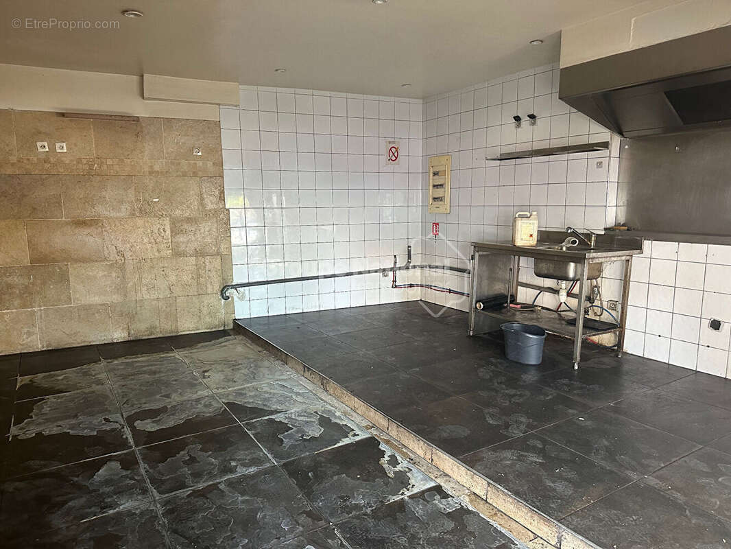 A vendre Immeuble de rapport à Arles Chabourlet - photo 3