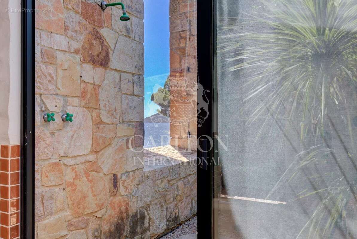 EXCLUSIVITÉ – Demeure Méditerranéenne avec accès privé à la mer - photo 14