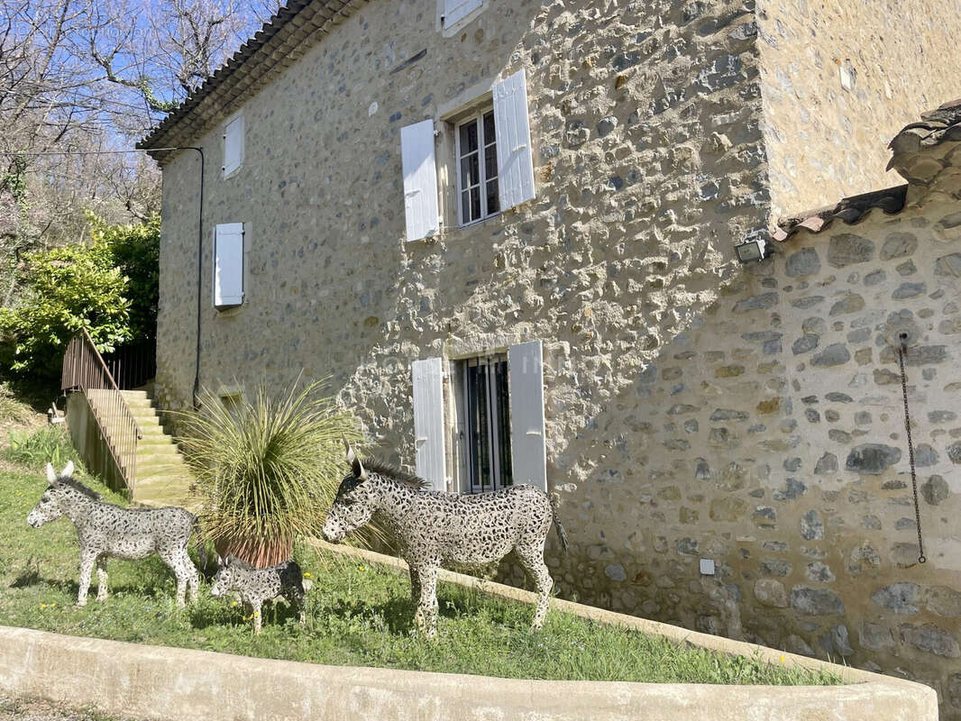 Maison à MONTELIMAR