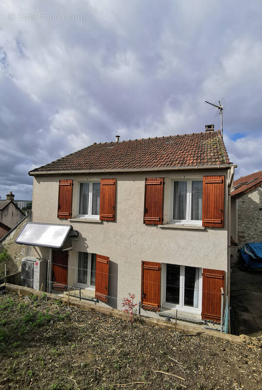 Maison à MONTEREAU-FAULT-YONNE