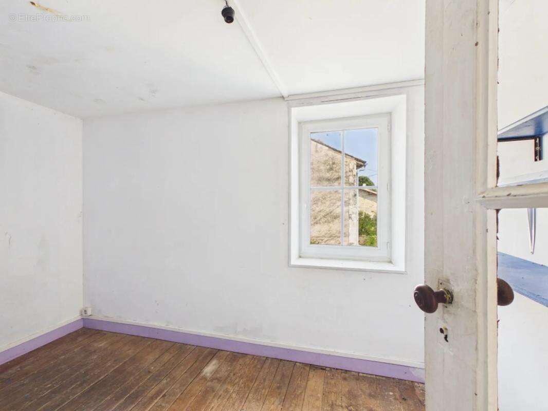 Maison de village à rénover - photo 10