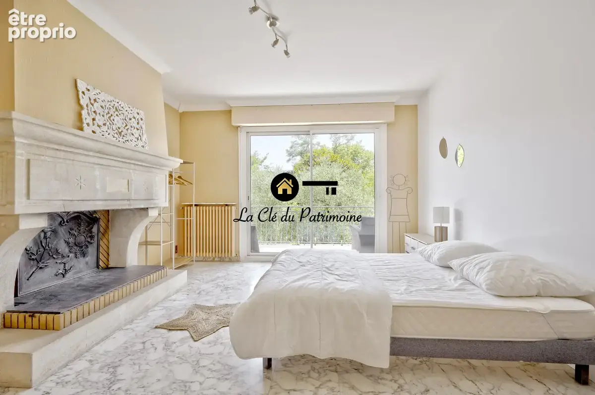 Villa de 308 m2 sur terrain de 1000 m2 avec terrasse- jardin et dependance - ares - photo 19