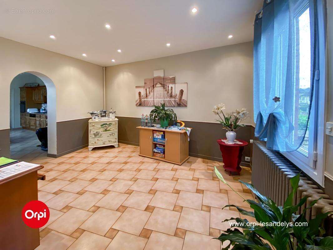 Maison à FLEURY-SUR-ANDELLE