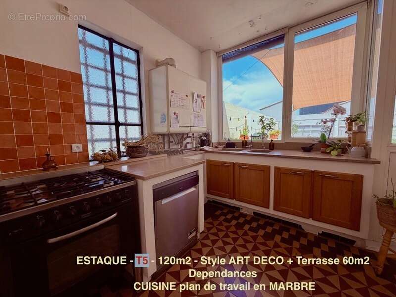 Appartement à MARSEILLE-16E