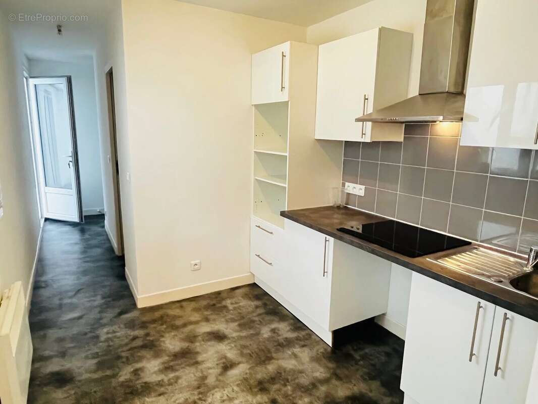 Appartement à MARSEILLE-1E