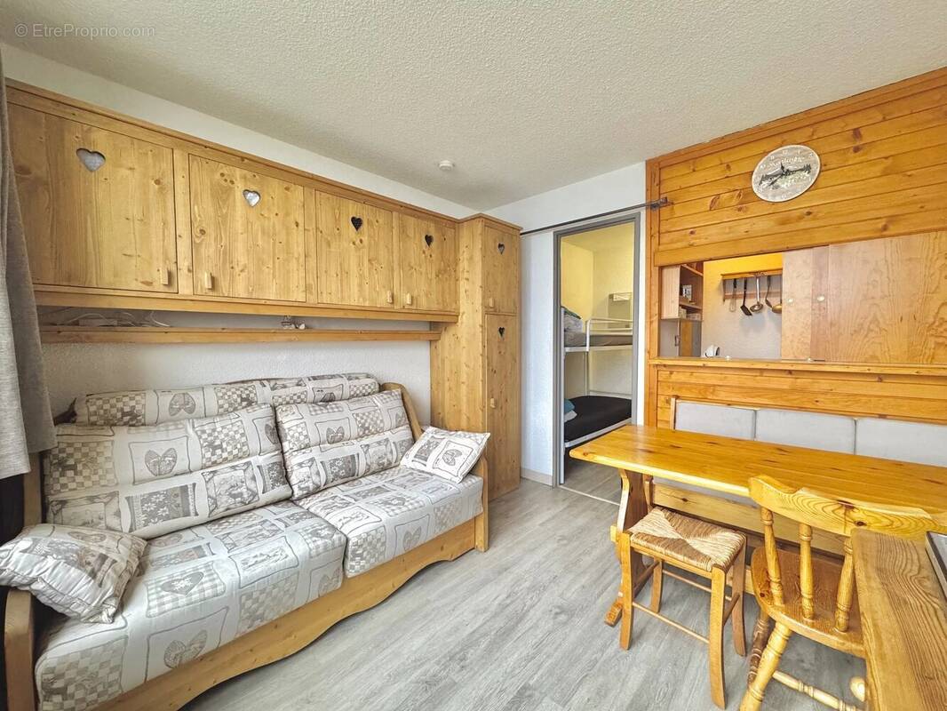 Appartement à AVRIEUX