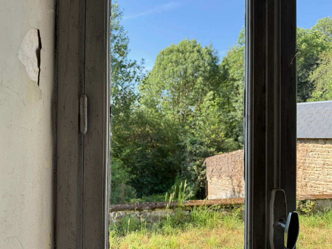 Auv 1225: Maison de caractère, grande grange, toits neufs, 1640m2 - photo 34