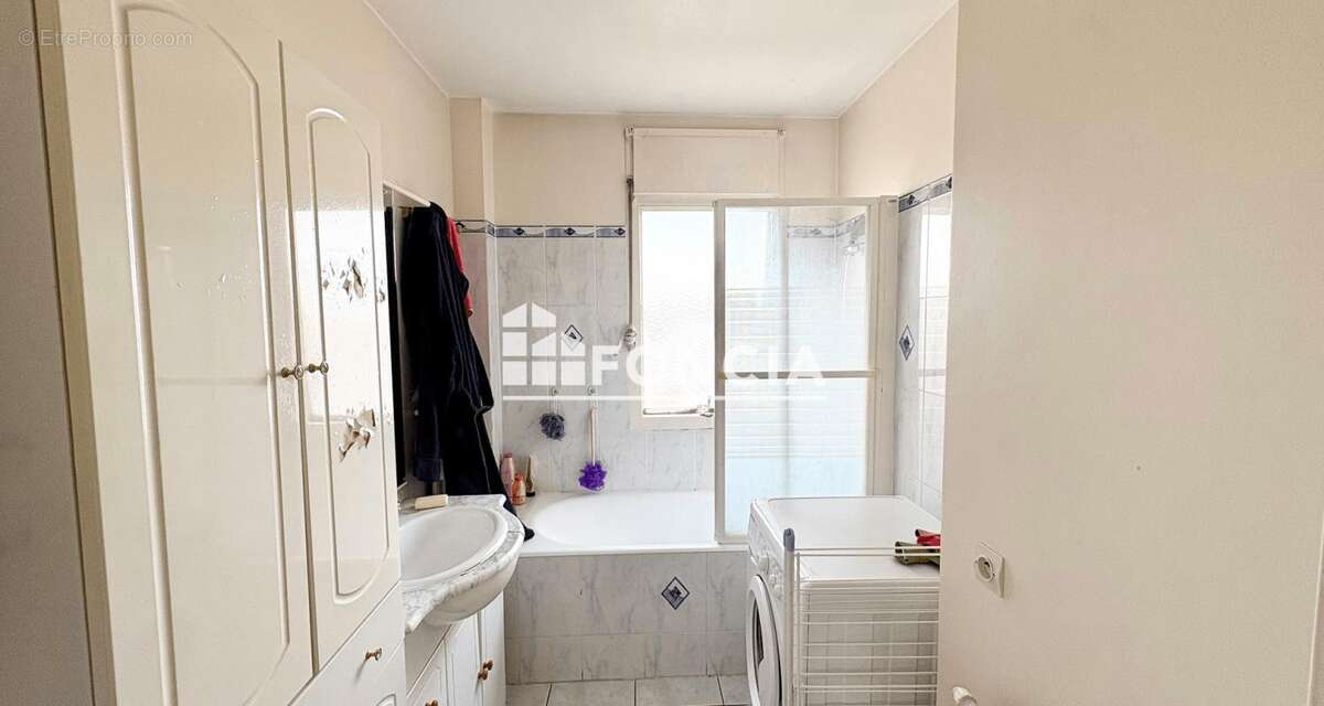 Appartement à HOUILLES