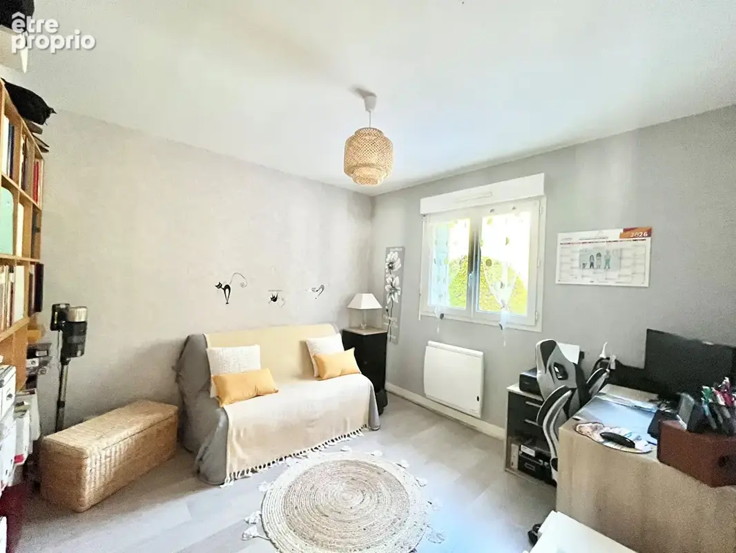 Maison Hérouvillette à vendre 5 pièce(s) 100.4 m2 - vie de plain pied - 3 chambres - véranda '- terrain 586 m² - photo 12