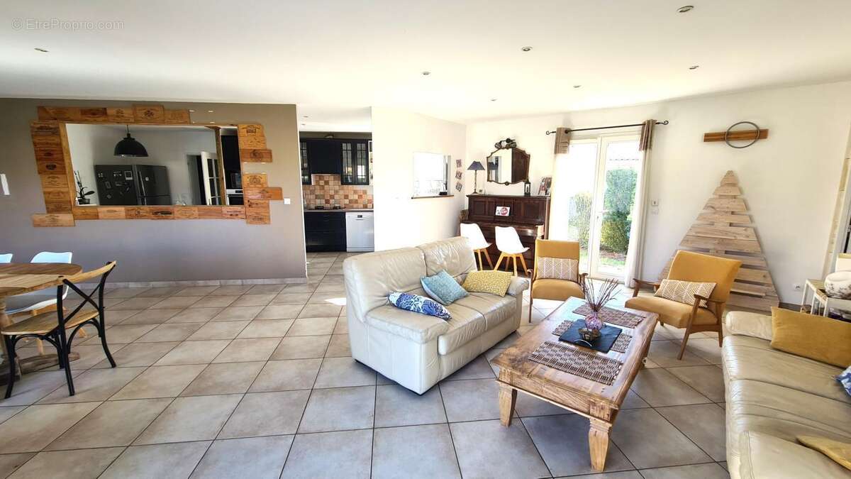 Maison à SAINT-ANDRE-DE-CUBZAC