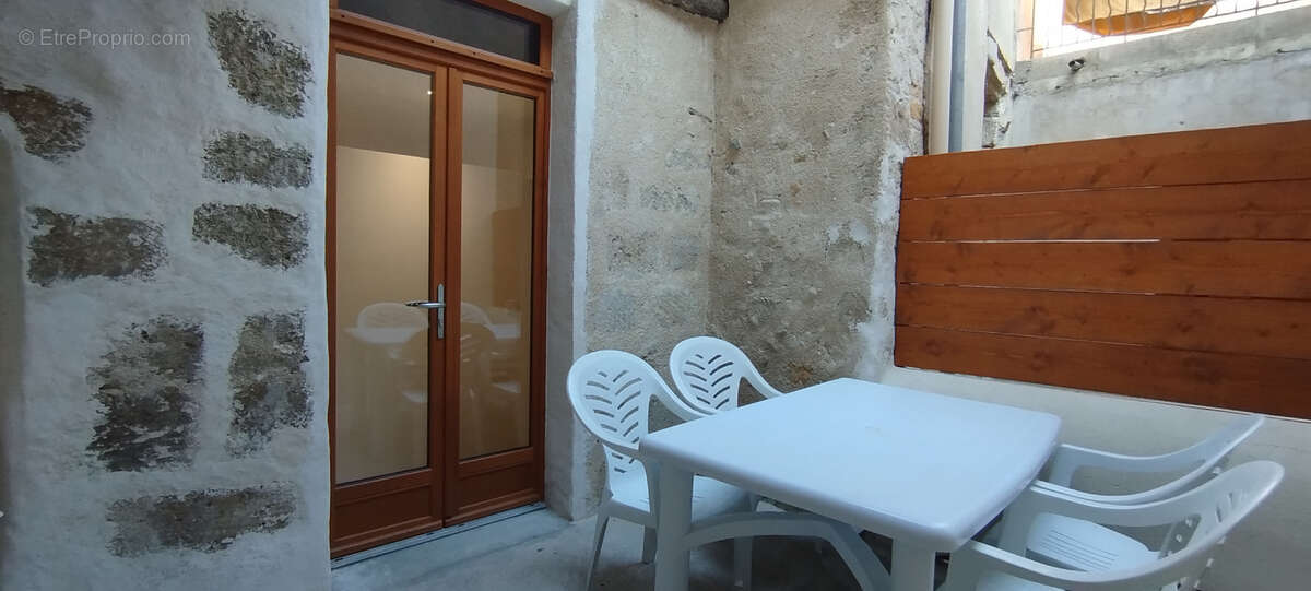 Appartement à GIGNAC