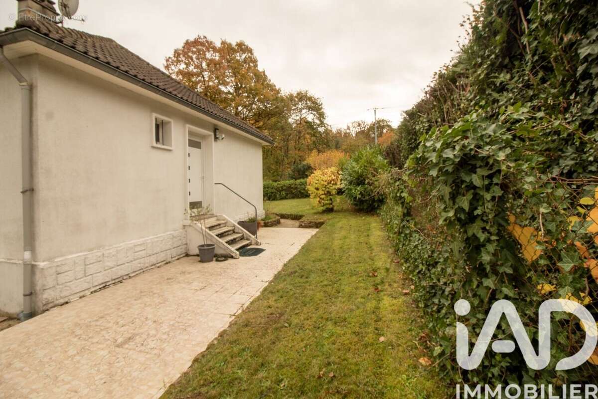 Photo 3 - Maison à LA QUEUE-LES-YVELINES