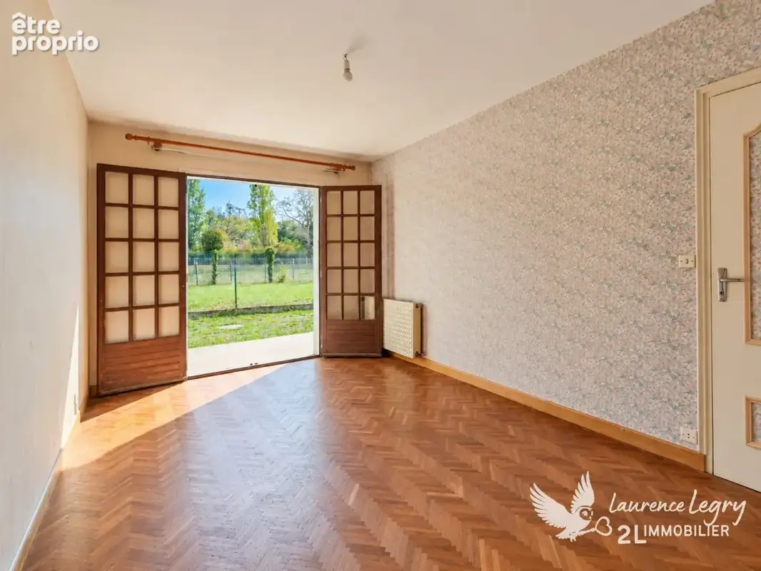 Maison 136 m² à Teloché  2 chambres plain-pied  jardin 736 m²  double garage - Commerces à pieds - photo 8