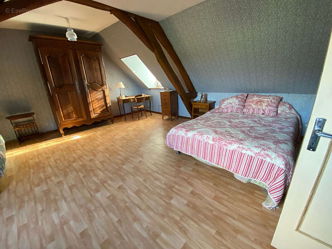 Maison à SAINT-LONGIS