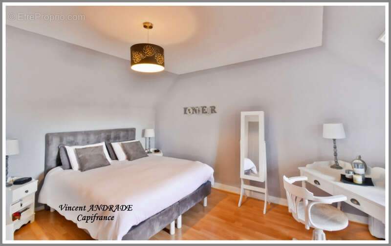 Maison à CHEPTAINVILLE