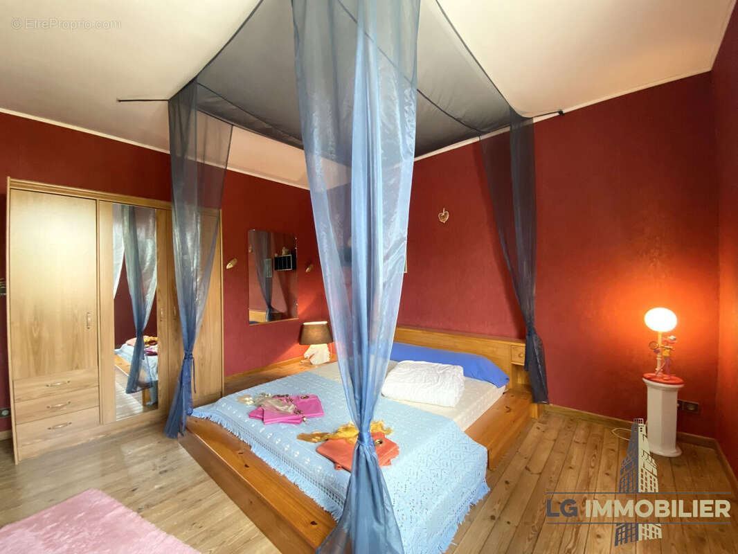 Maison 171 m² à Roye  - photo 8