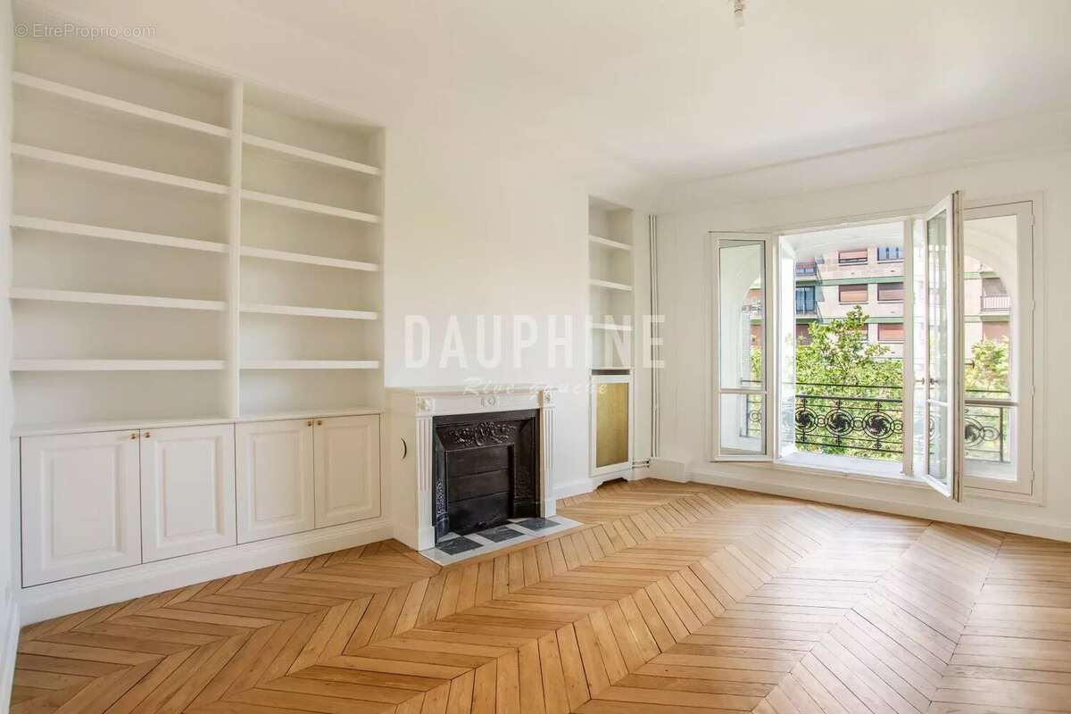 Appartement à PARIS-14E