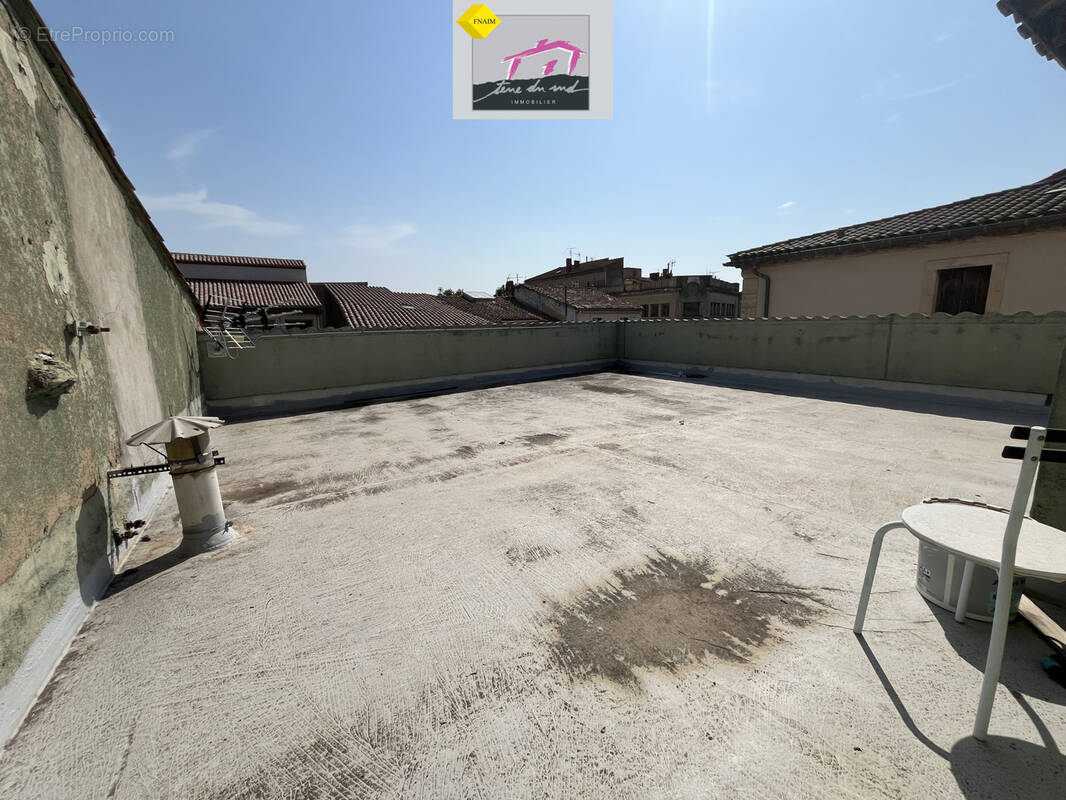 Appartement à LEZIGNAN-CORBIERES