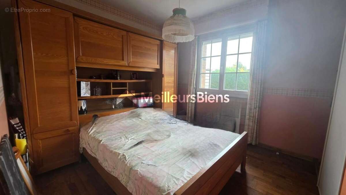 Maison à AULNOYE-AYMERIES