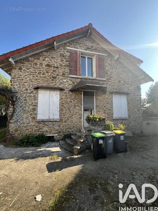 Photo 1 - Maison à VILLENEUVE-LE-ROI