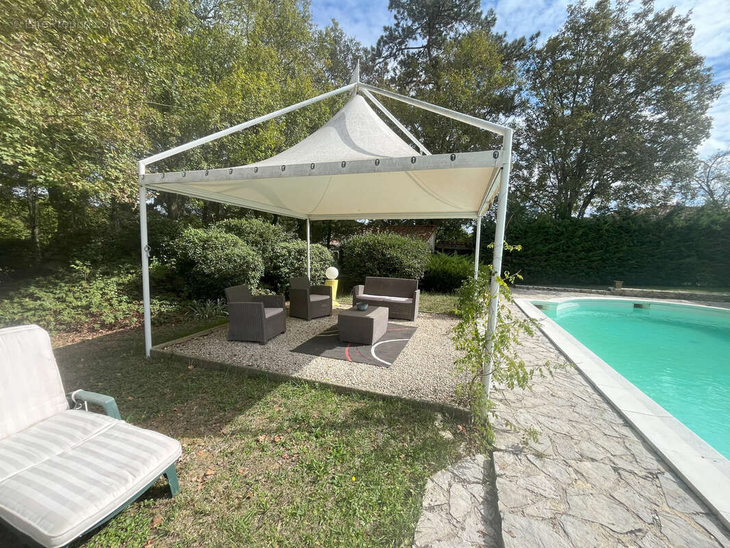 Maison de plain-pied avec piscine à Auch - photo 11