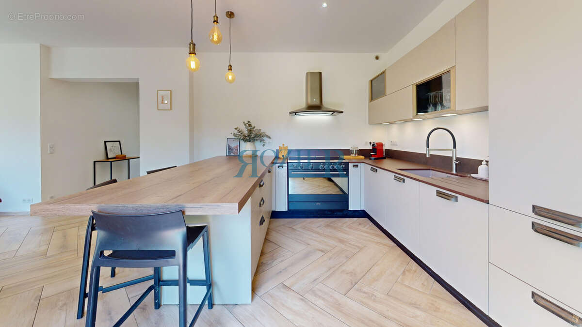 Appartement à MOUGINS