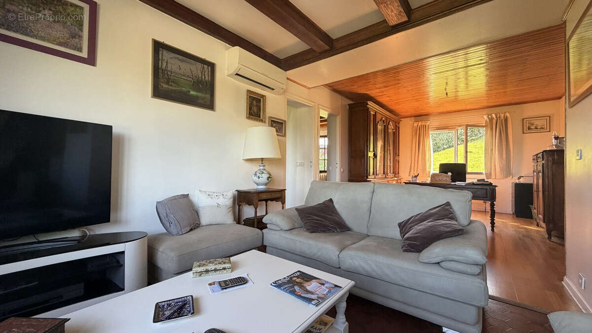 Maison à MONTCEL
