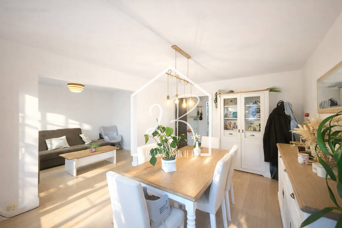 Appartement à SAINT-PRIEST