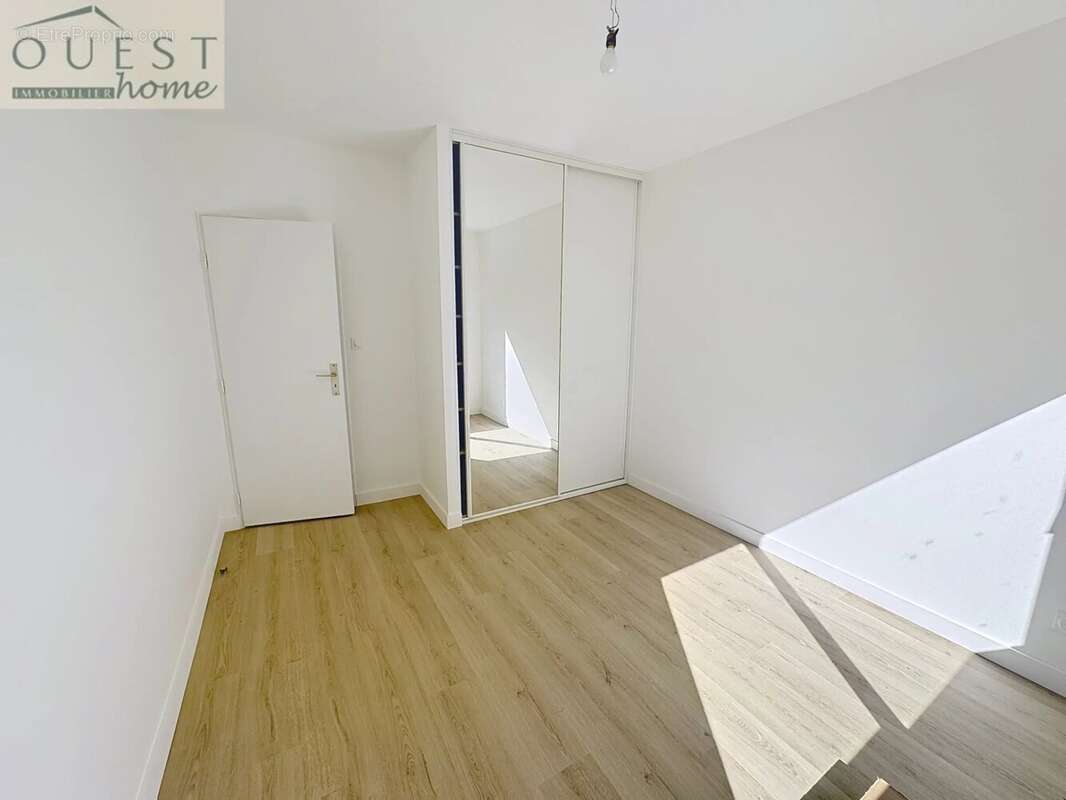 Appartement à CHARBONNIERES-LES-BAINS