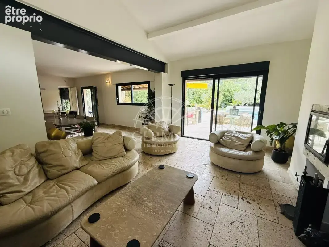 L'Isle-sur-la-Sorgue, à vendre, charmante maison de 105 m² avec piscine et deux garages sur un terrain clos de 1000 m². - photo 13